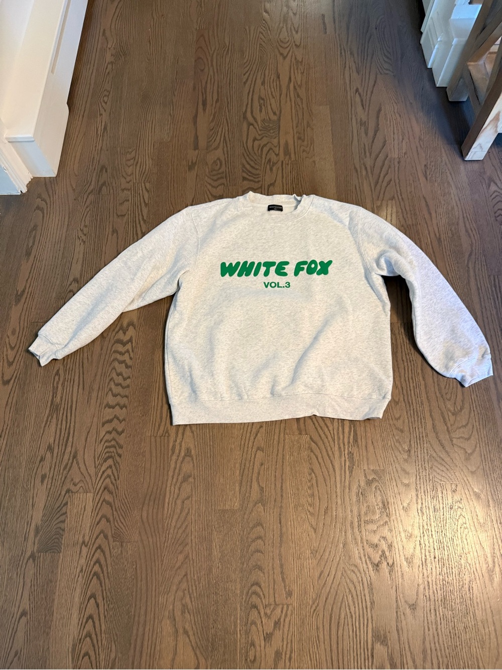 White Fox Vol.3  Light Gray Crewneck Sweatshirt with Green Logo, size m/l